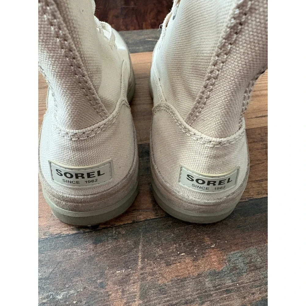Sorel men caribou